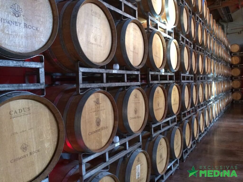 almacenaje de vino y licor